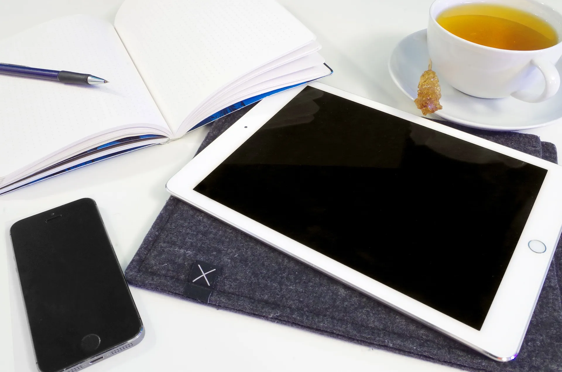 ipad-2045890_1920
